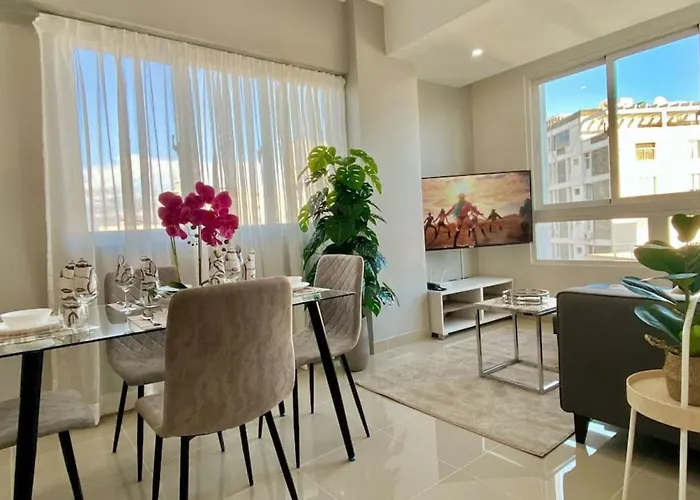 Cozy City Center Condo Full Ac