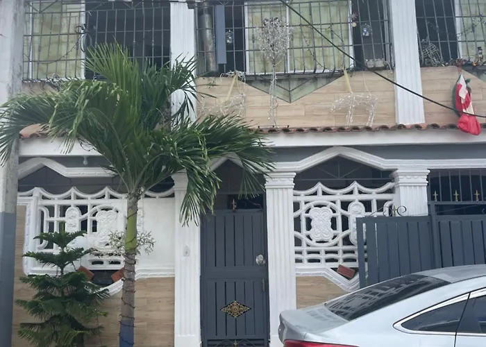 Recidencial Sharael House